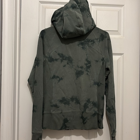 Lululemon zip up - Picture 5 of 6